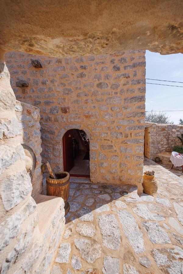 Lithos Stone Suites Areopoli Exterior photo