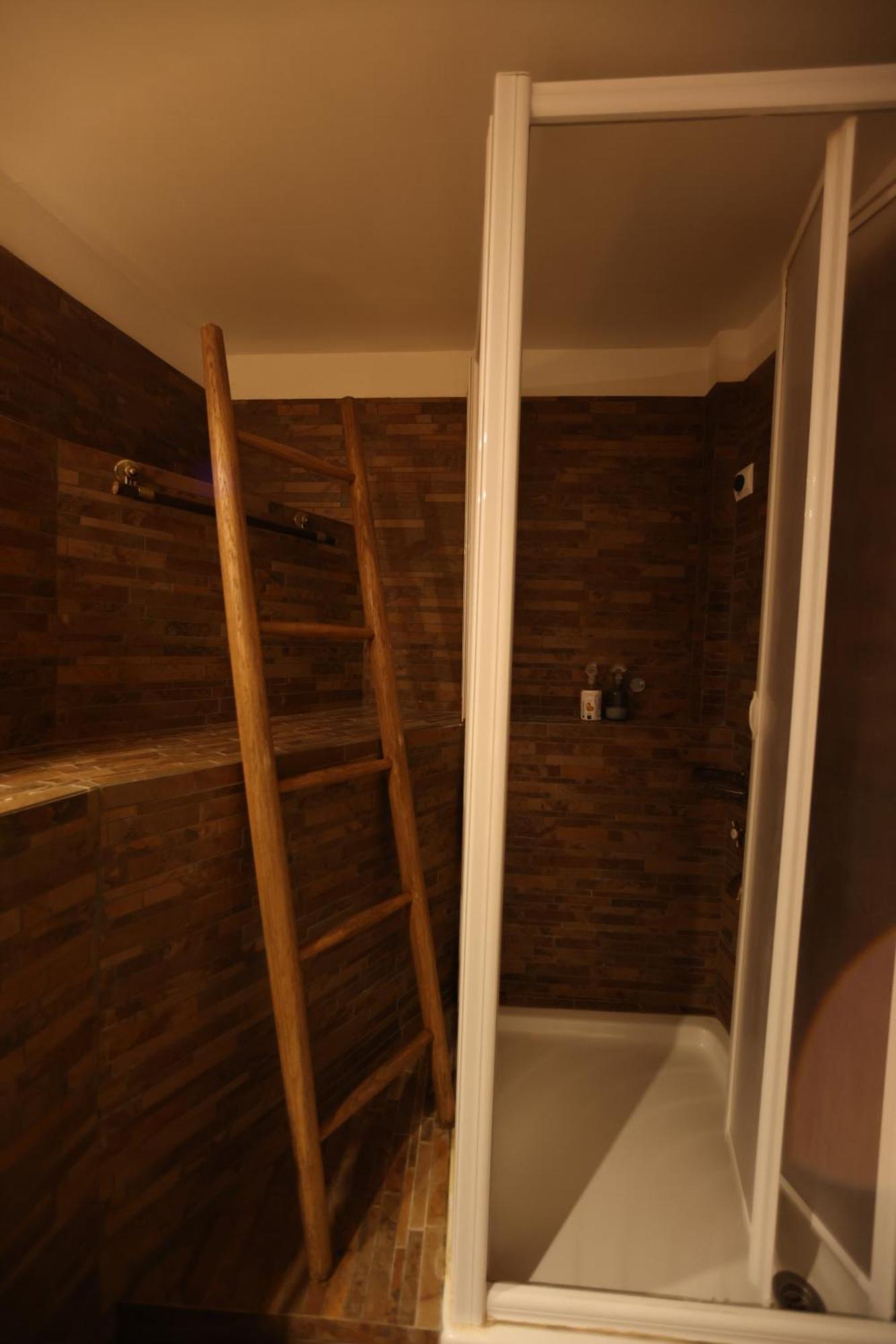 Lithos Stone Suites Areopoli Room photo