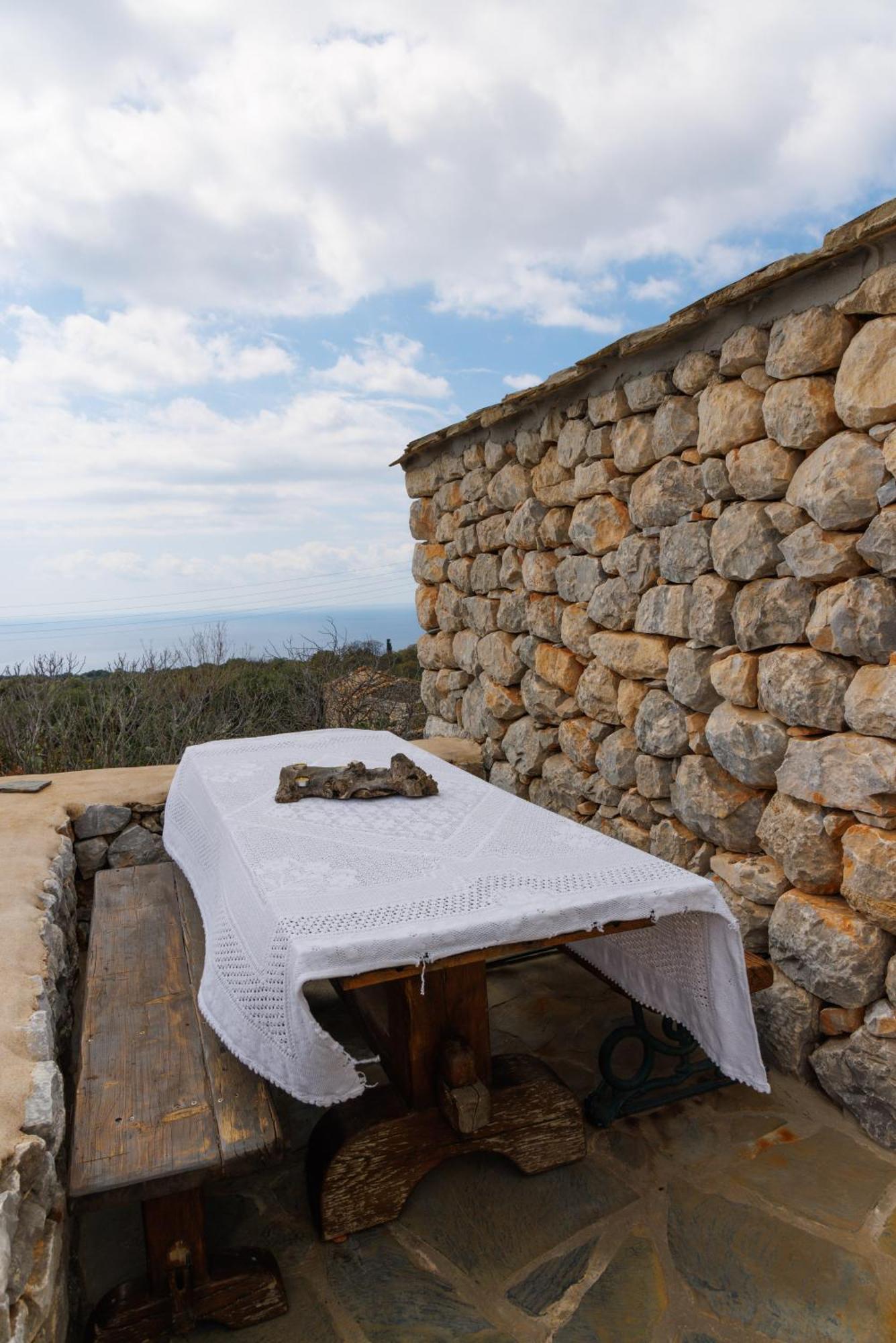 Lithos Stone Suites Areopoli Room photo