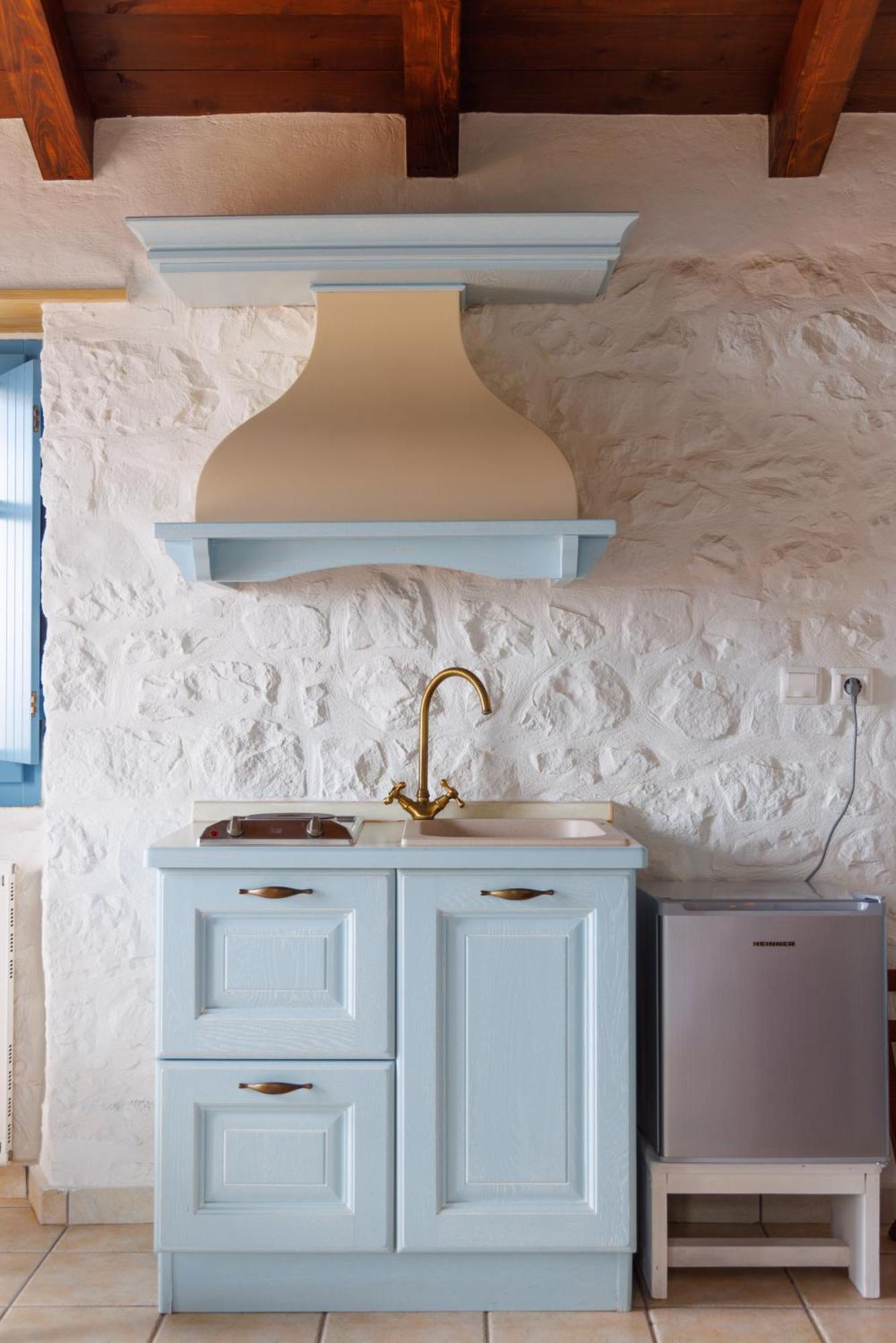 Lithos Stone Suites Areopoli Room photo