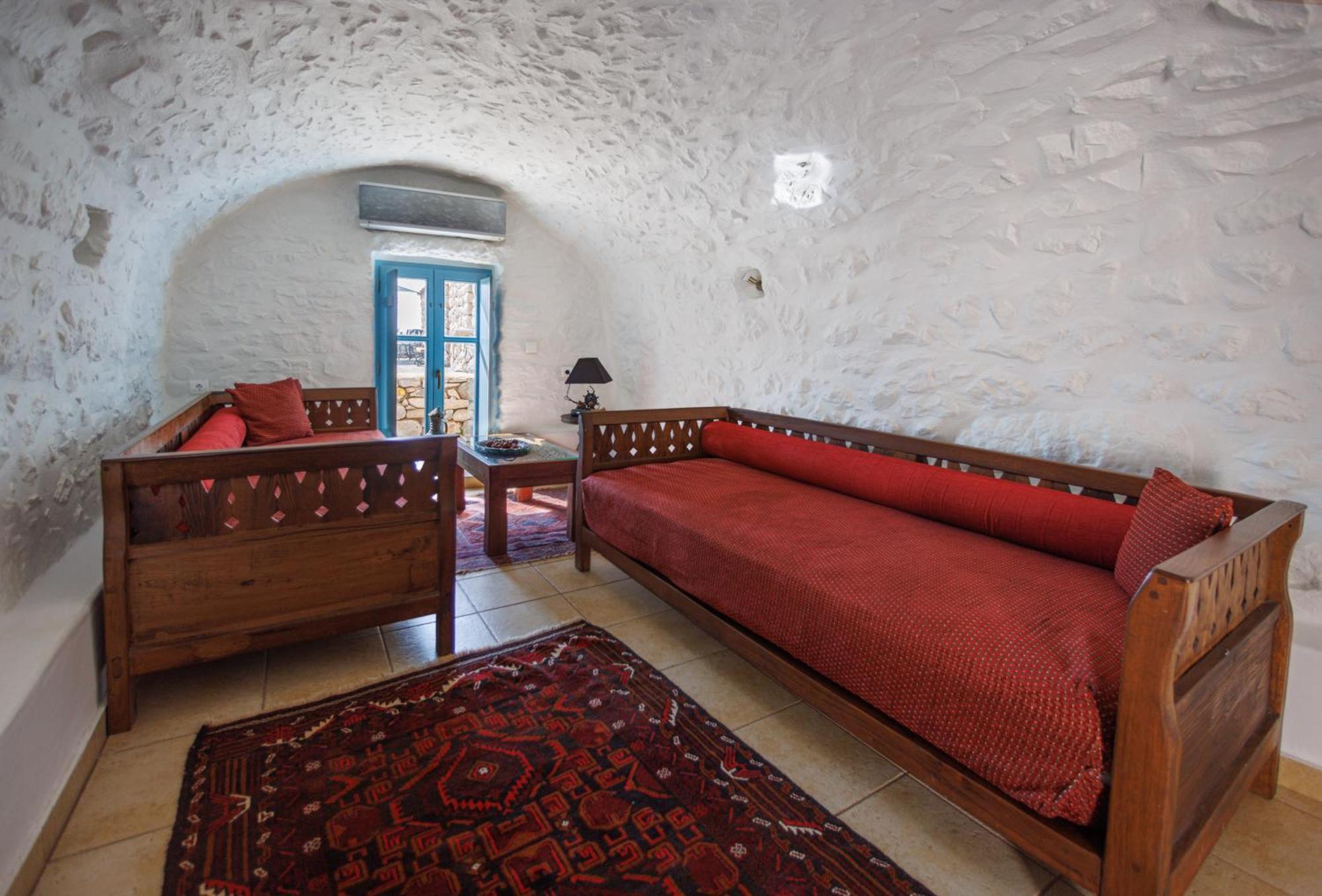 Lithos Stone Suites Areopoli Room photo