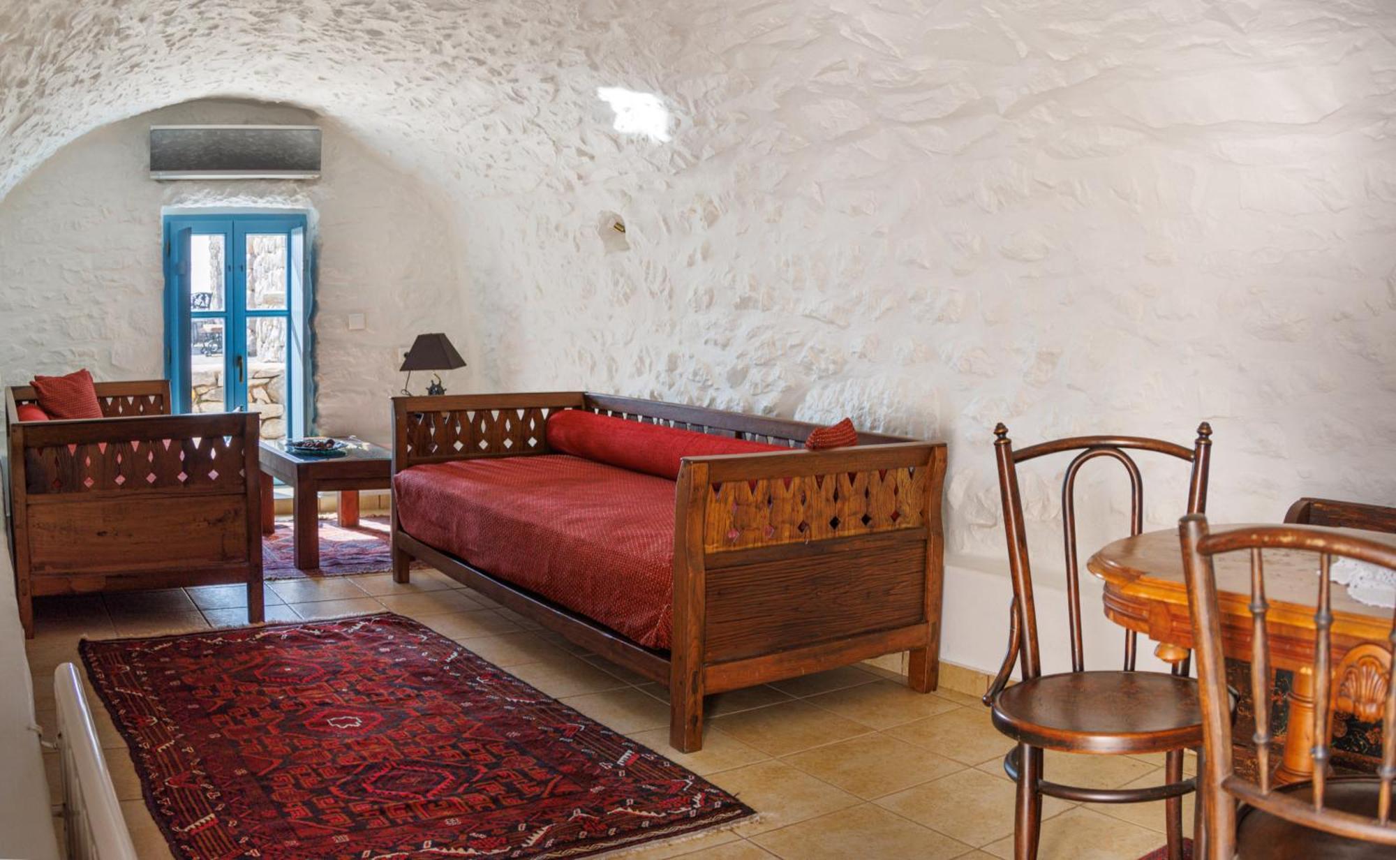 Lithos Stone Suites Areopoli Room photo